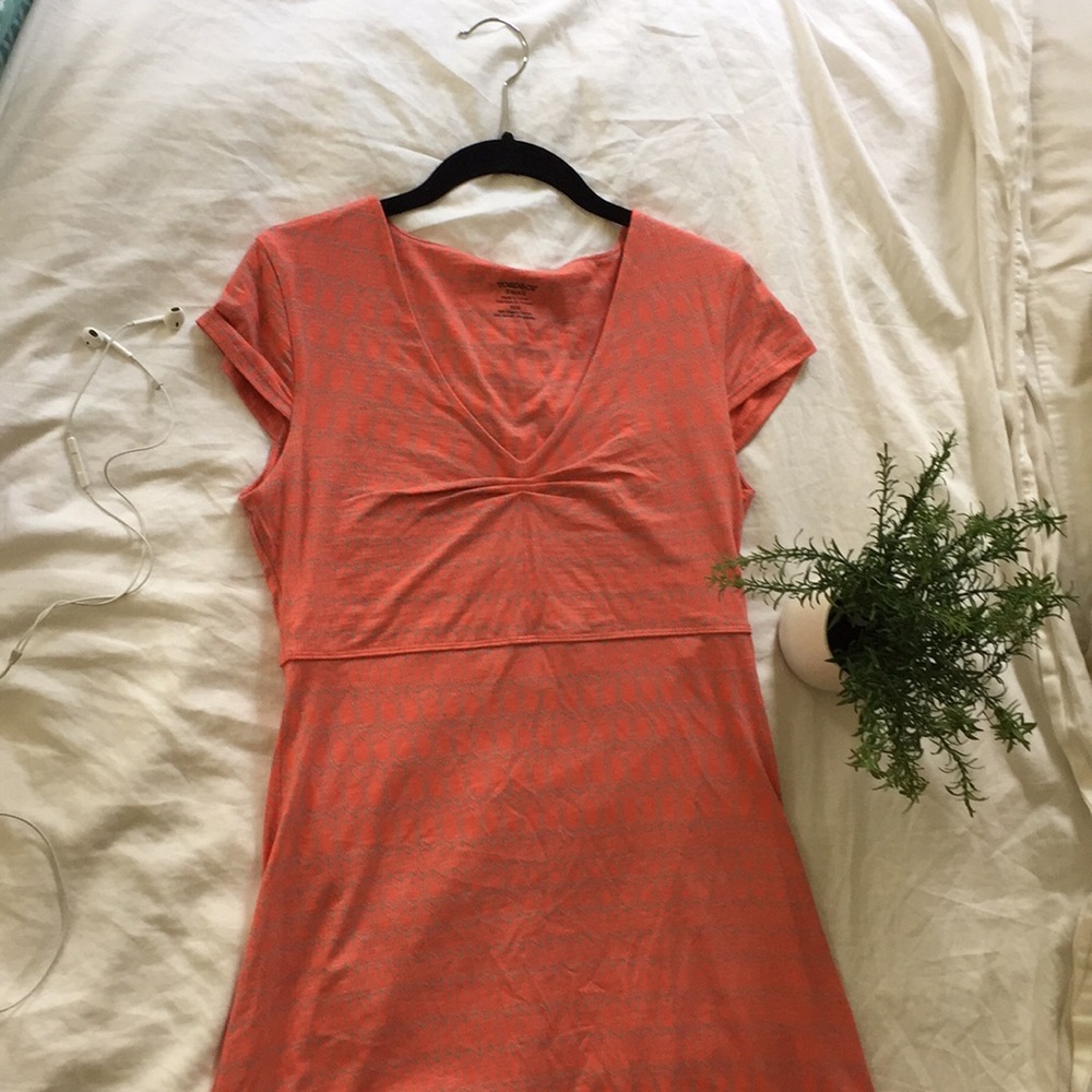 Neon pink dress with grey patterns